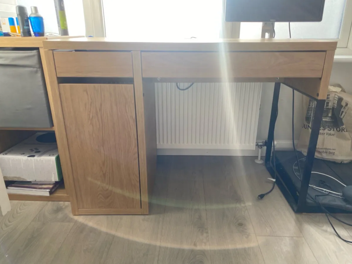Desk for Sale - Image 1