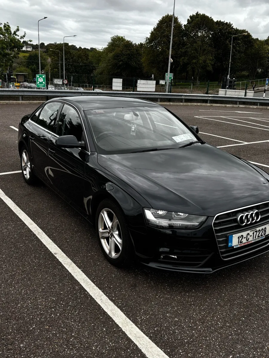 Audi A4 2012 - Image 2