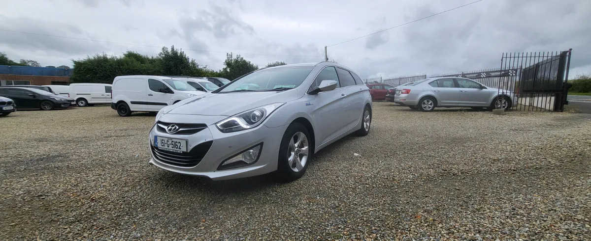 Hyundai i40 2015 long tax and test - Image 1