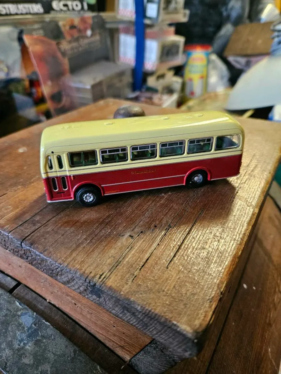 Corgi Bus - Image 2