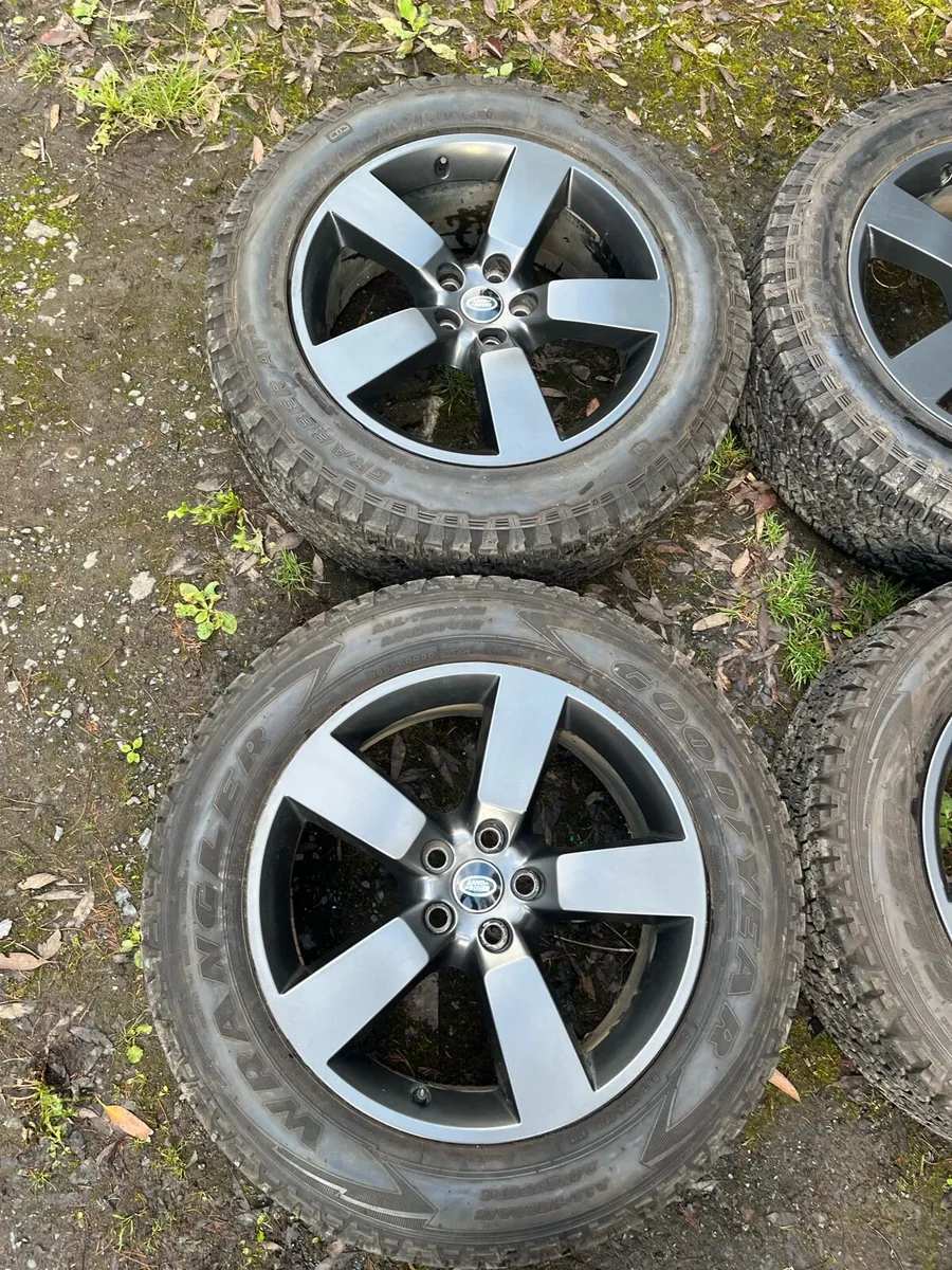 20’ Genuine Land Rover 5x120 alloy wheels - Image 2