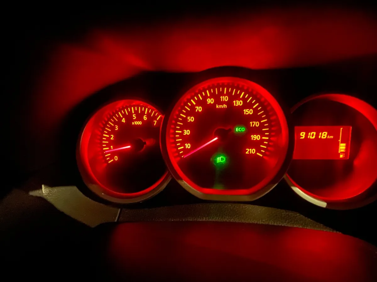 Car - Image 3