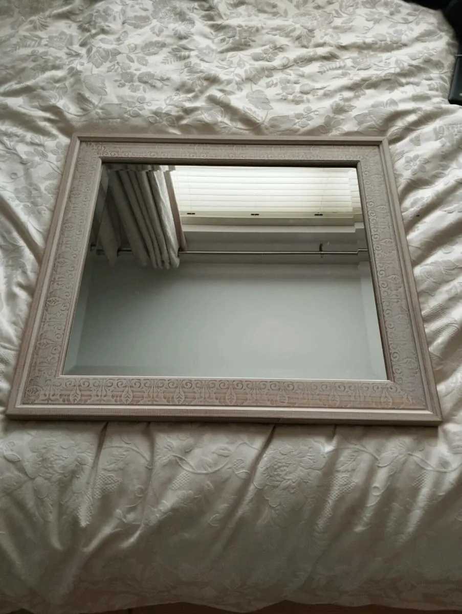 Mirror - Image 1