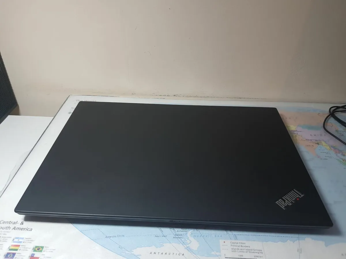 Lenovo ThinkPad T590 i7 8th gen 16/512GB SSD Quad - Image 2