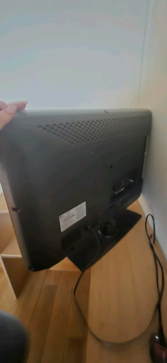 26inch LG LCD tv - Image 3