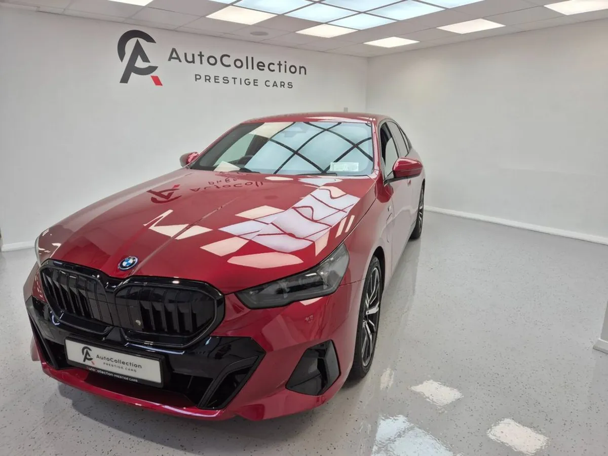 BMW 5-Series **530e**M-SPORT PRO**1 OWNER FROM NEW - Image 2