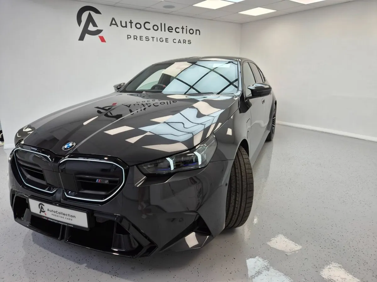 BMW M5 **4.4 TWIN TURBO V8 HYBRID **727BHP**M-CARB - Image 2