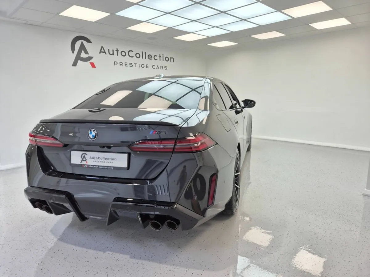 BMW M5 **4.4 TWIN TURBO V8 HYBRID **727BHP**M-CARB - Image 3