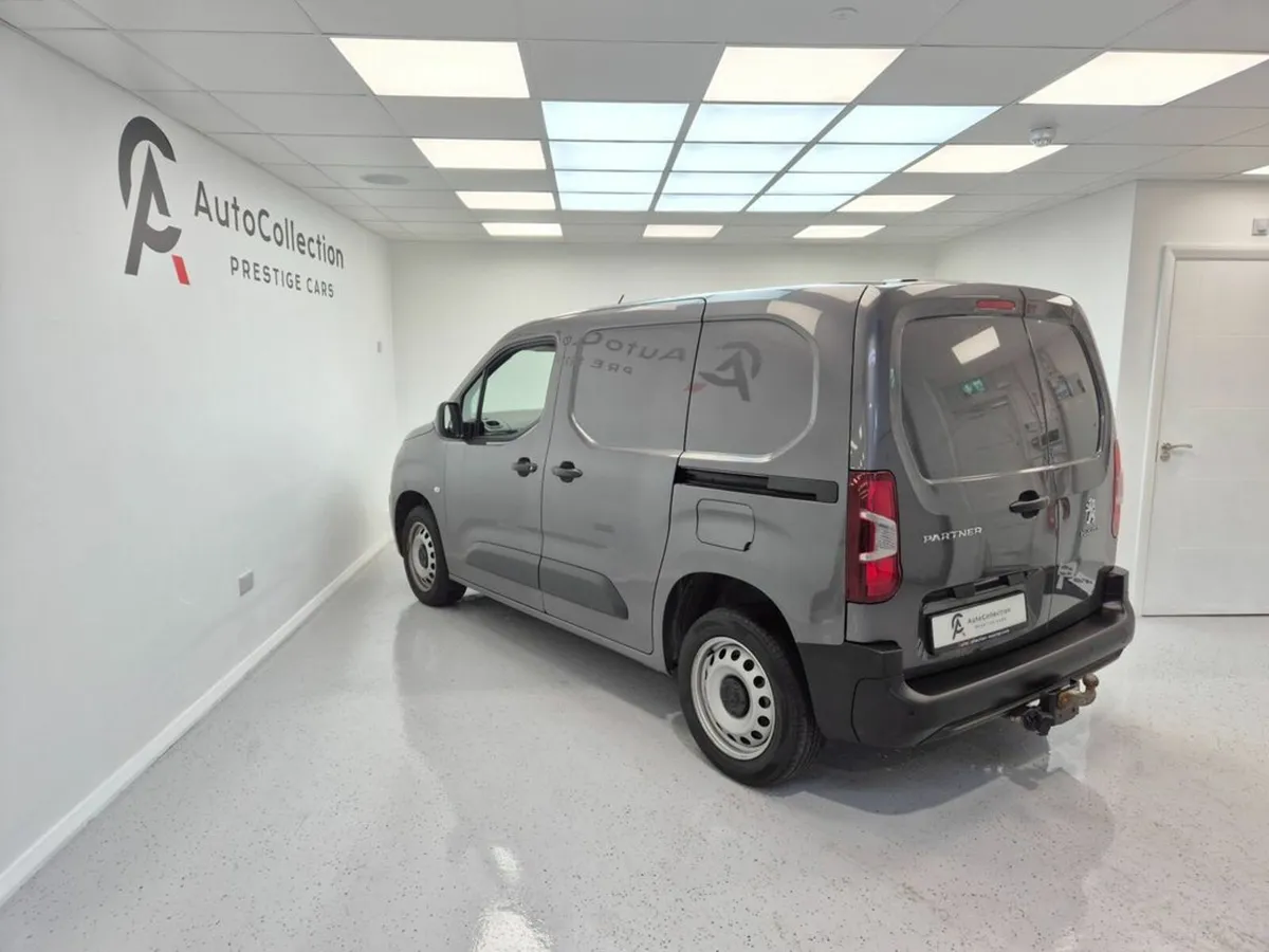Peugeot Partner **PRO PLUS**1 TON CAPACITY**TOW BA - Image 3
