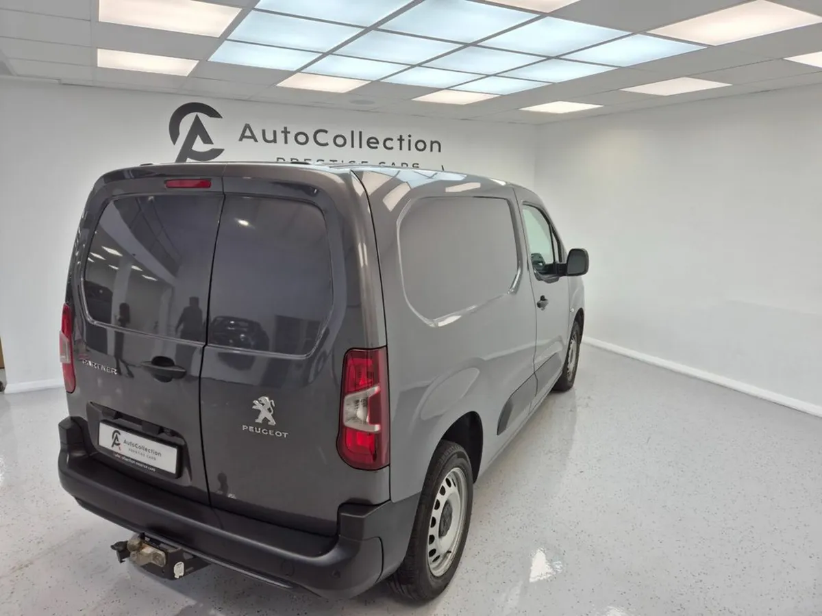 Peugeot Partner **PRO PLUS**1 TON CAPACITY**TOW BA - Image 4