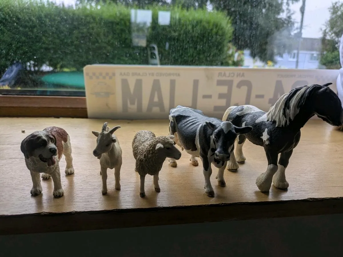 Animal figurines - Image 2