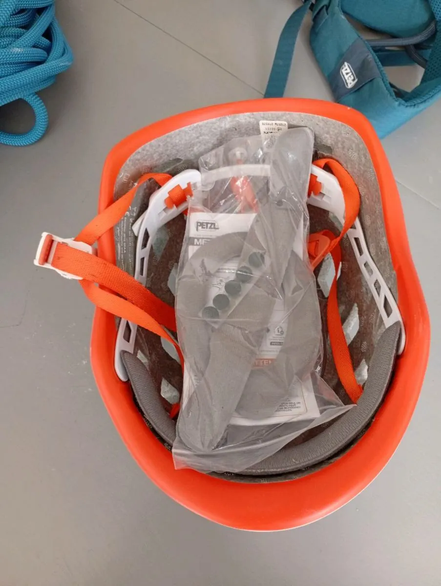 Climbing gear - Image 2