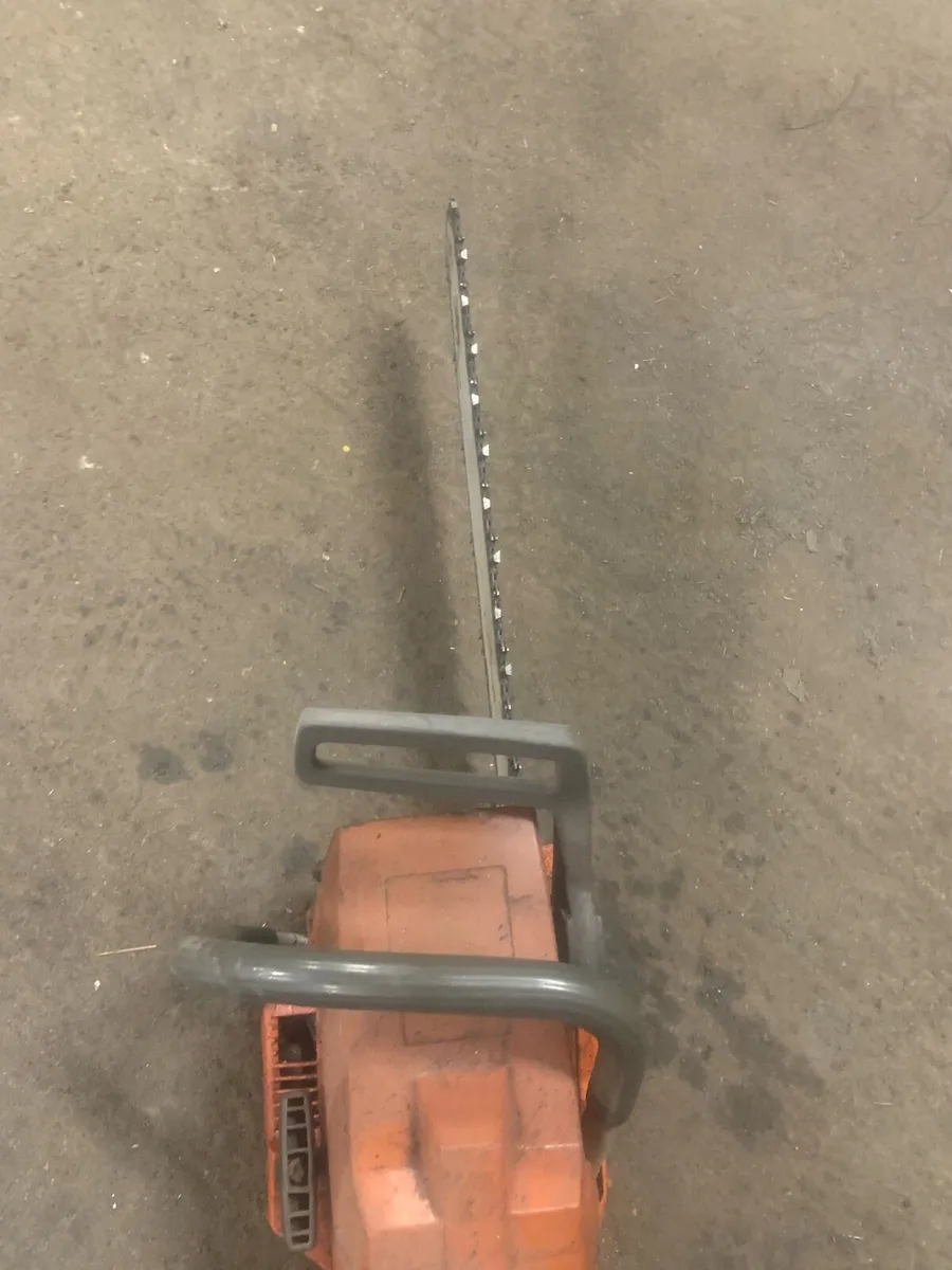 Husqvarna 61 chainsaw - Image 4