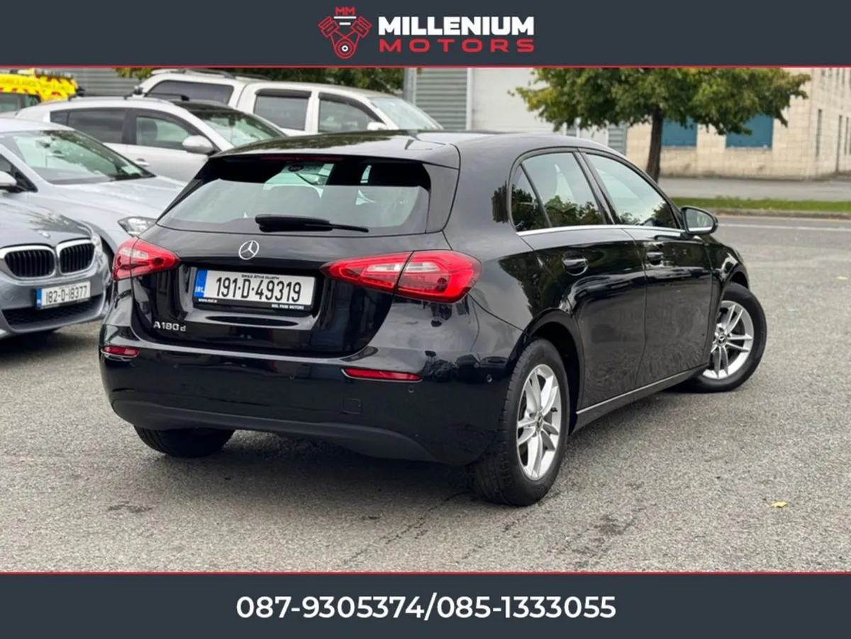 Mercedes-Benz A-Class A180 TOP Spec Low KMS - Image 3