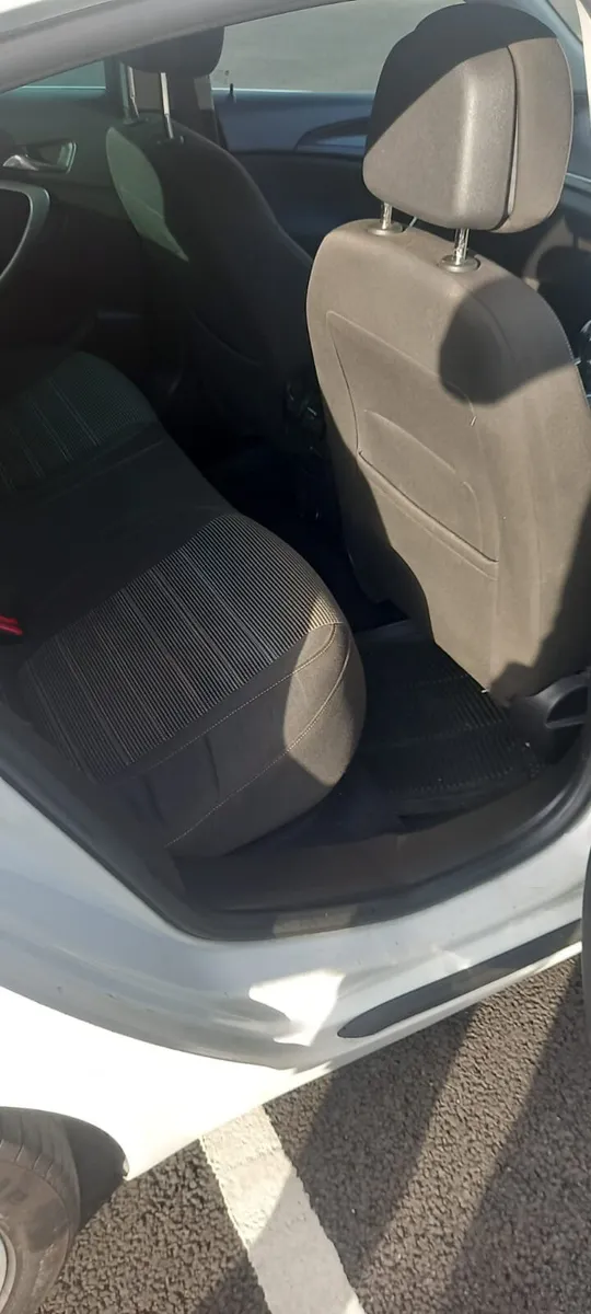 Vauxhall Insignia 2015 - Image 3