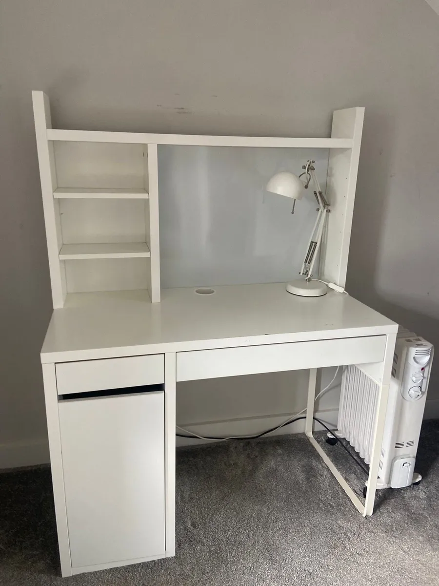 Study desk - Image 4