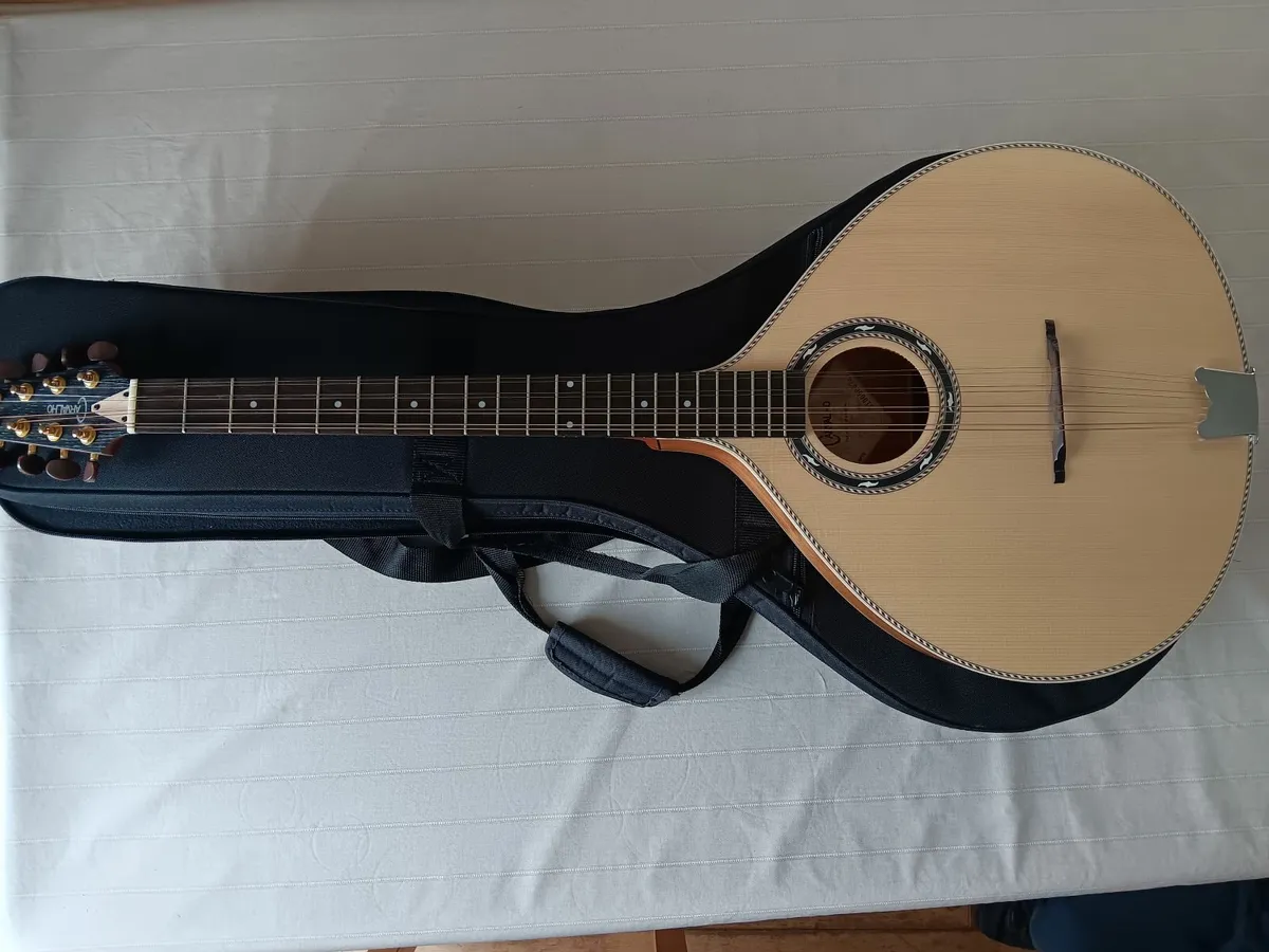 Bouzouki - Image 1