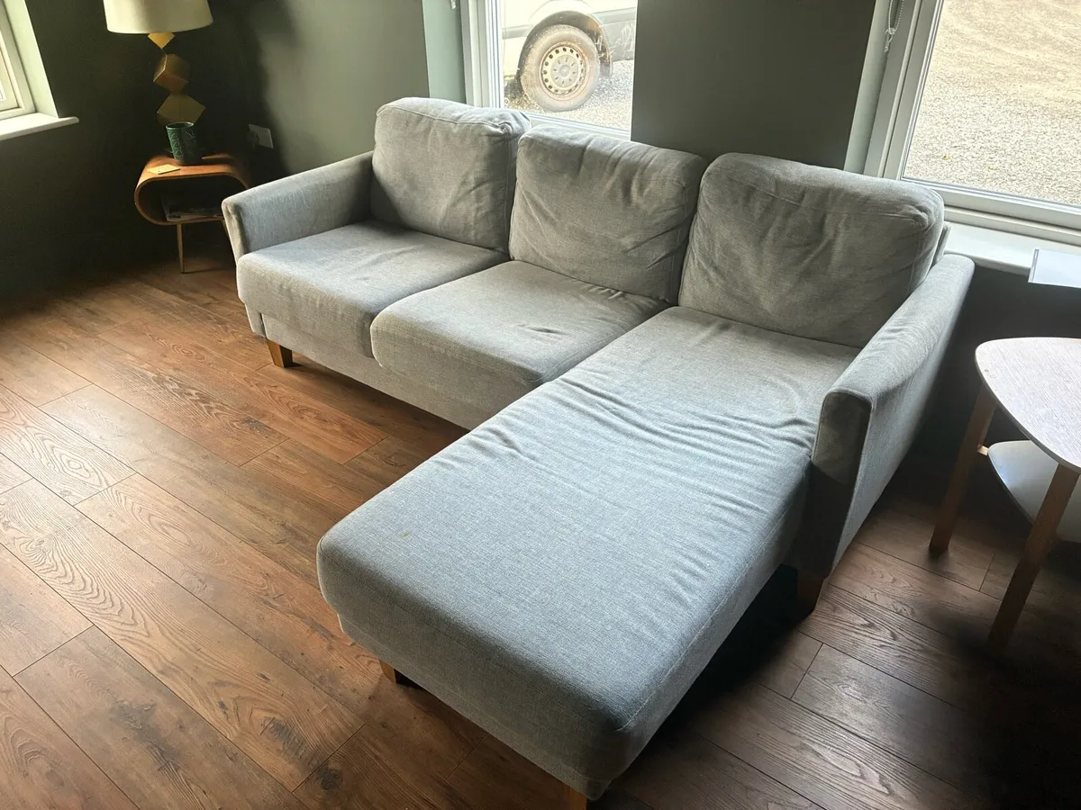 Chaise couch