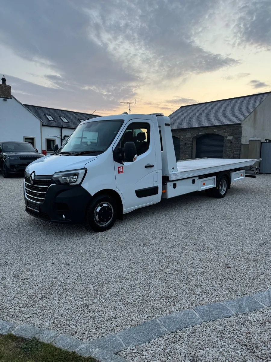 NEW Renault Master Red Edition 4.5T Tilt&Slide - Image 2
