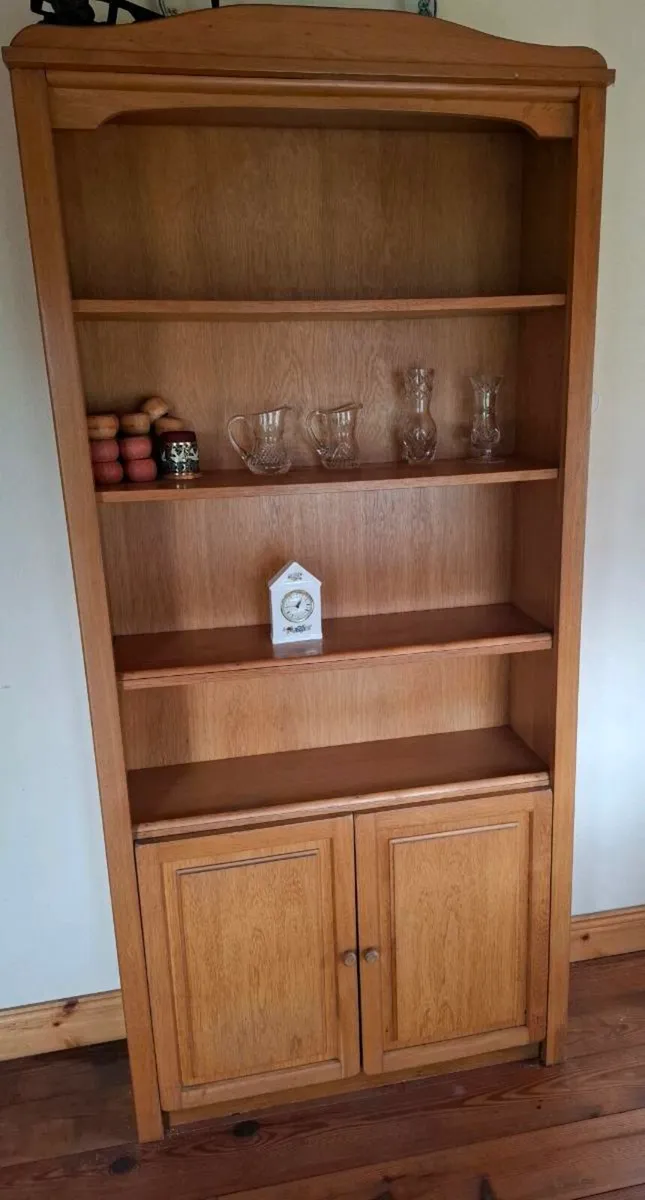Book cases - Image 4