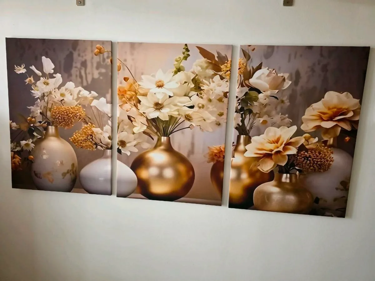 3 canvas 45x70 cm