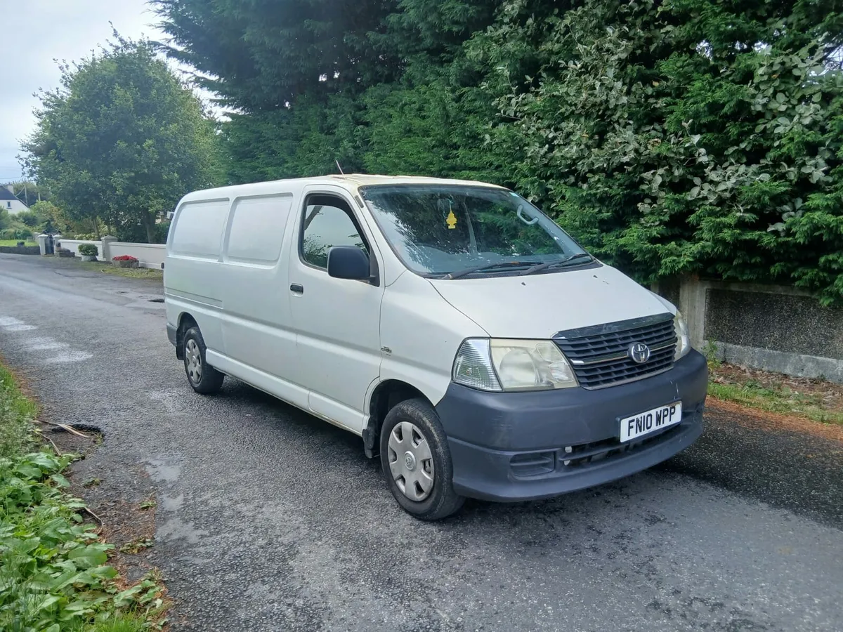 2010 Toyota hiace - Image 1