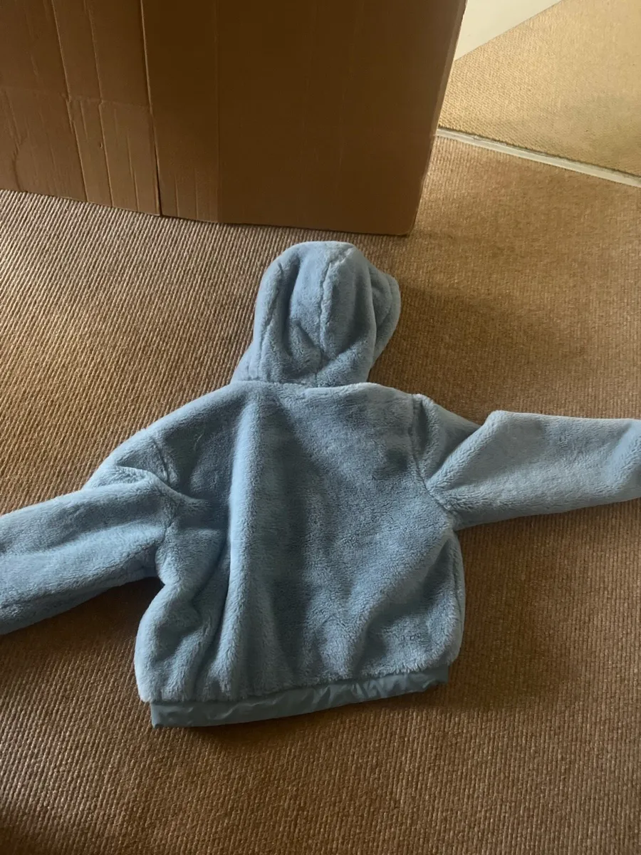 Elesse jumper/fleese jacket - Image 3