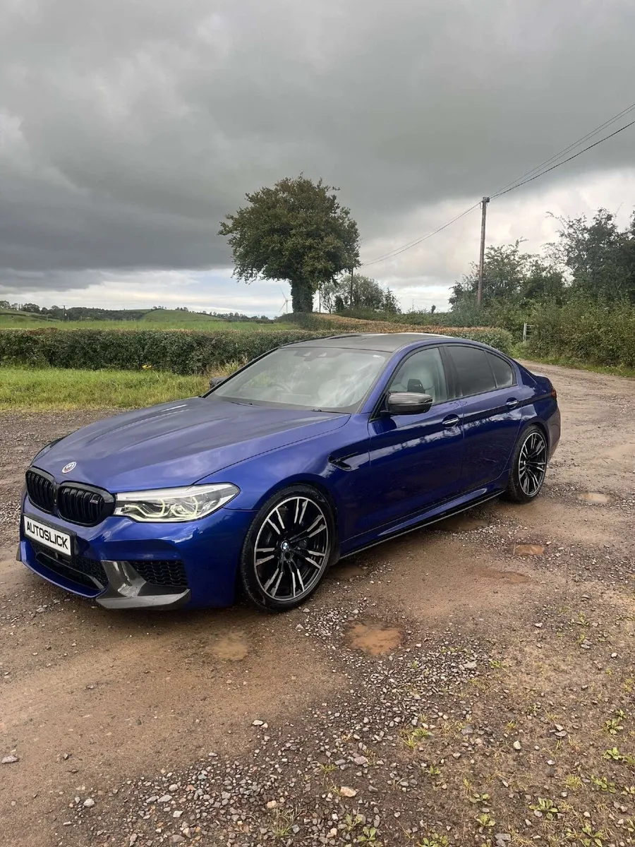BMW M5 V8 X-DRIVE - Image 1