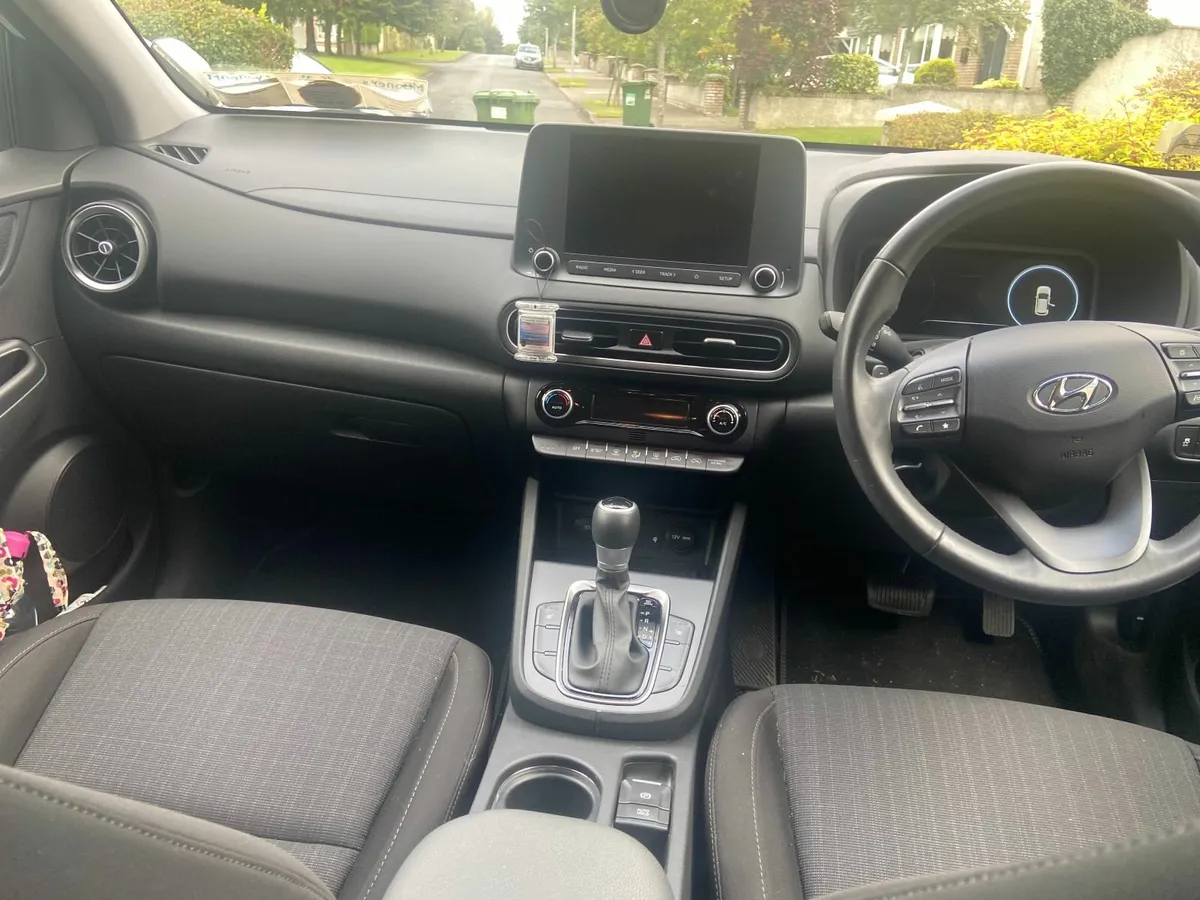 Hyundai KONA 2021 - Image 2