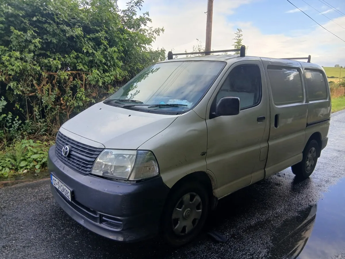 2007 Toyota hiace - Image 2