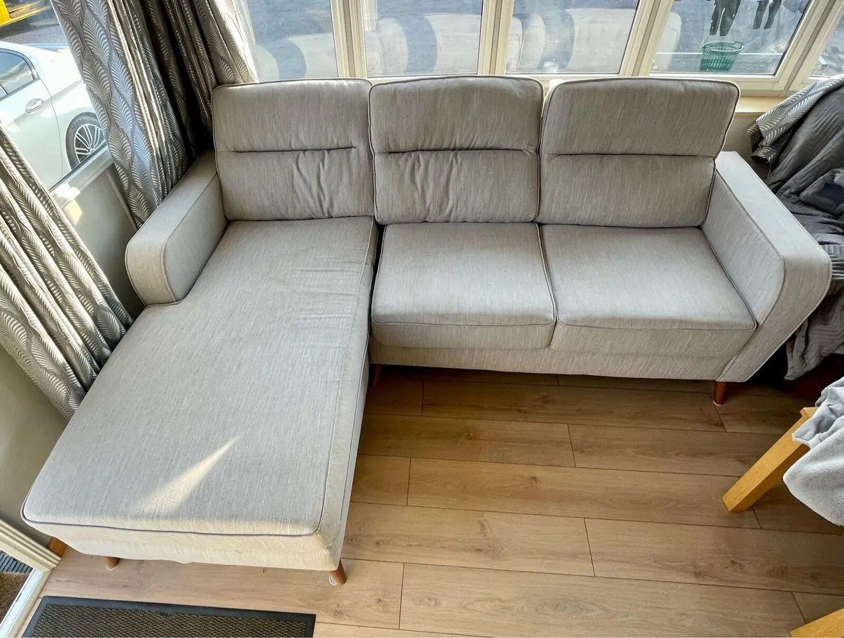 Light grey corner sofa - Image 2