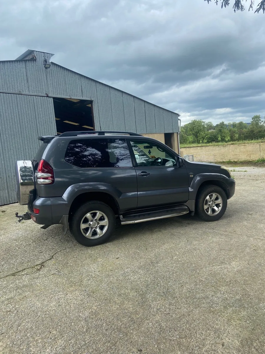 Toyota Land Cruiser - Image 3