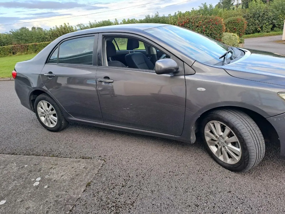 Toyota Corolla low mileage - Image 3