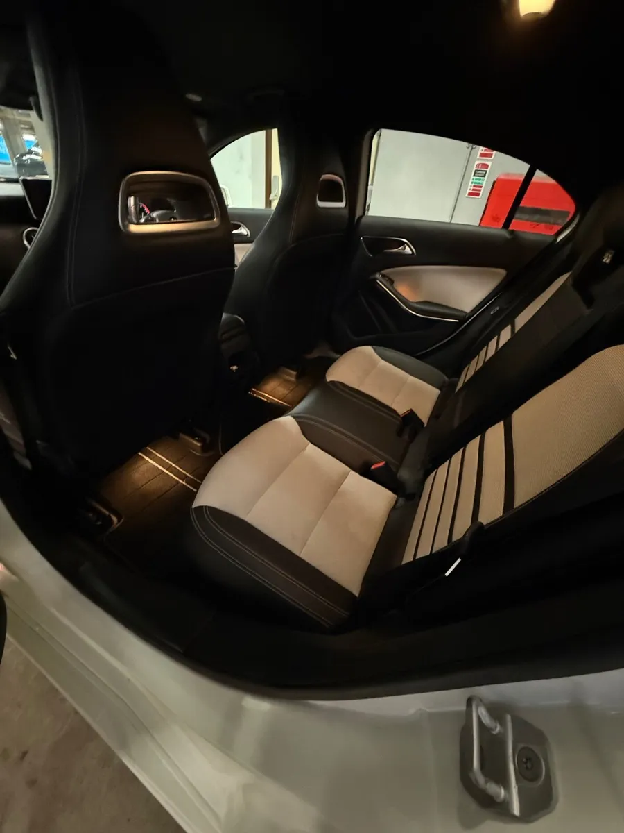 Mercedes-Benz A-Class 2014 - Image 2
