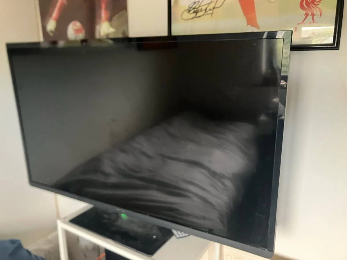 Nikai 50 inch smart tv