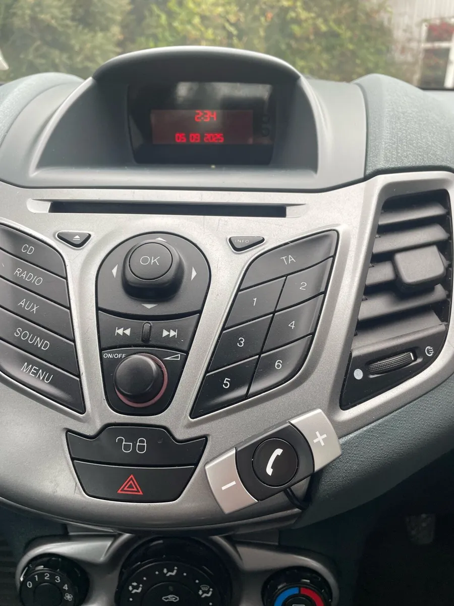 Ford Fiesta - Image 2