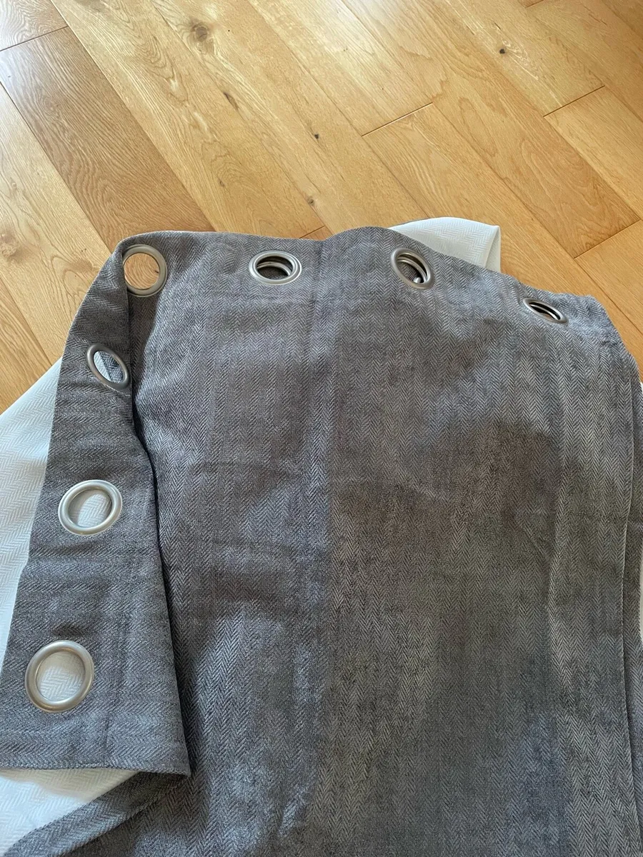 2 x pairs of blackout curtains - Image 3