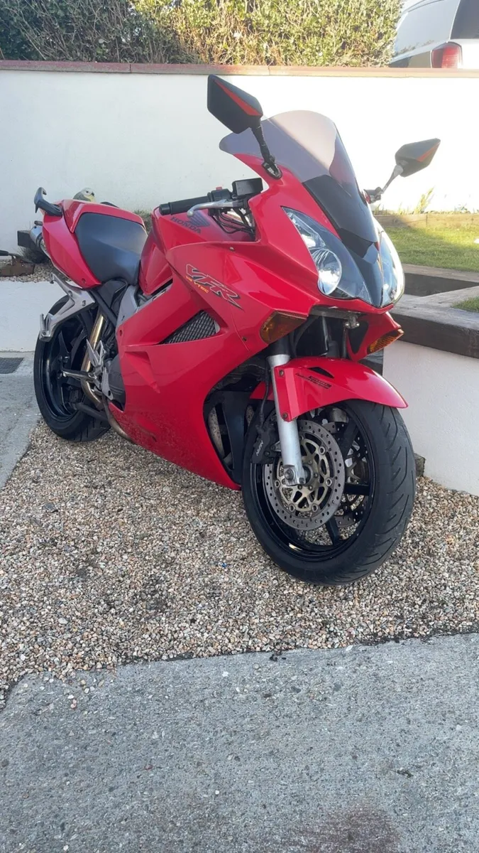Honda VFR 800 sale or swop - Image 1