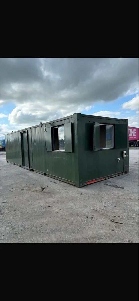 Office cabin 32ft x 10ft - Image 1