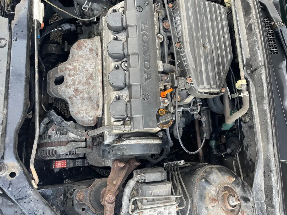 Honda Civic 2004 - Image 3
