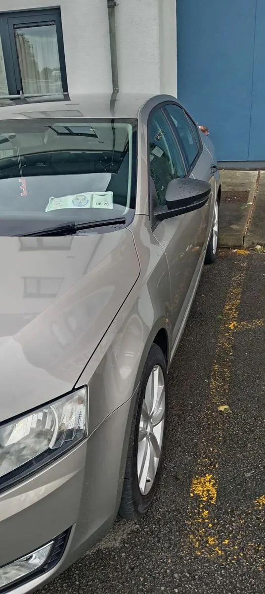Car - Image 2