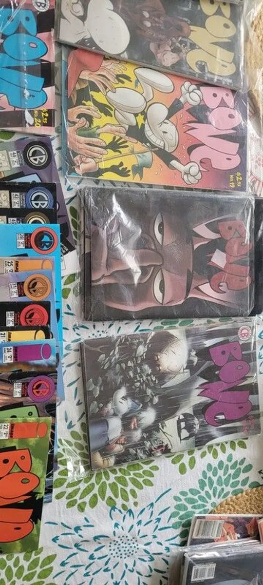 bone comic in good condition in plastic pockets - Image 2