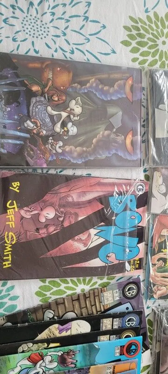 bone comic in good condition in plastic pockets - Image 4