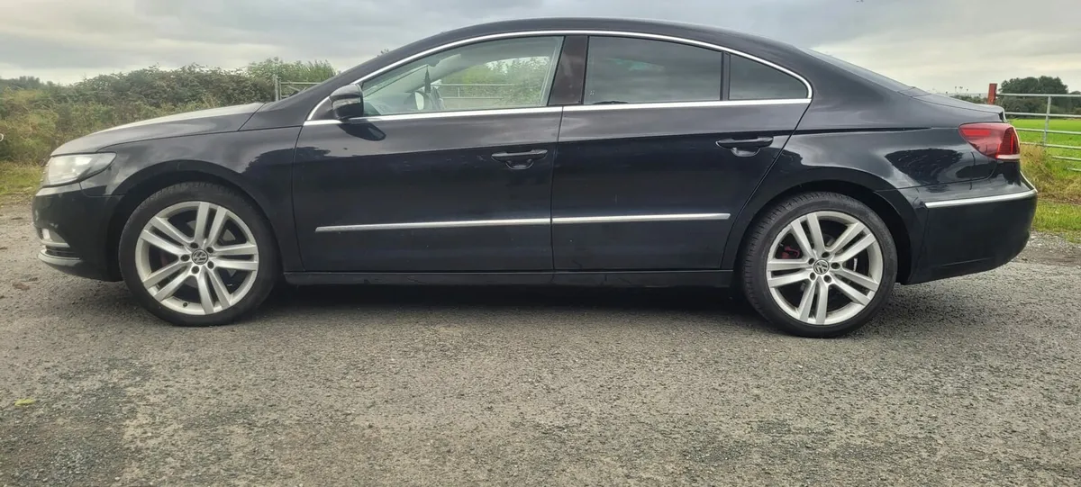 Volkswagen Passat CC - Image 4