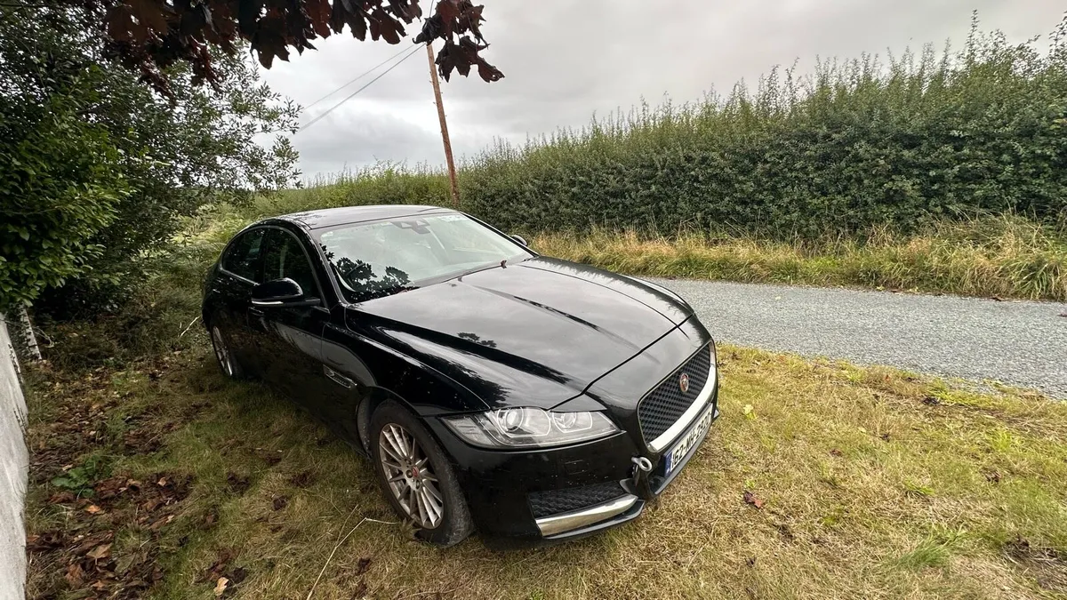 Jaguar XF 2016 2.0 Diesel - Image 1