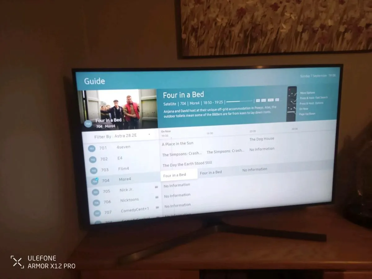 Samsung 50 inch smart television - Image 2