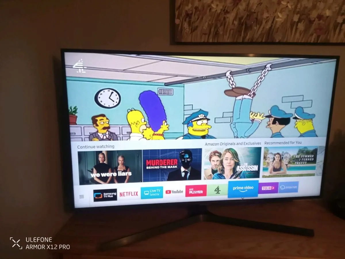 Samsung 50 inch smart television - Image 3