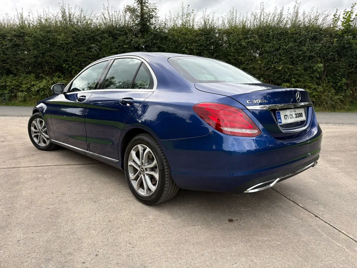 C-Class (C300 SPORT) - Image 3