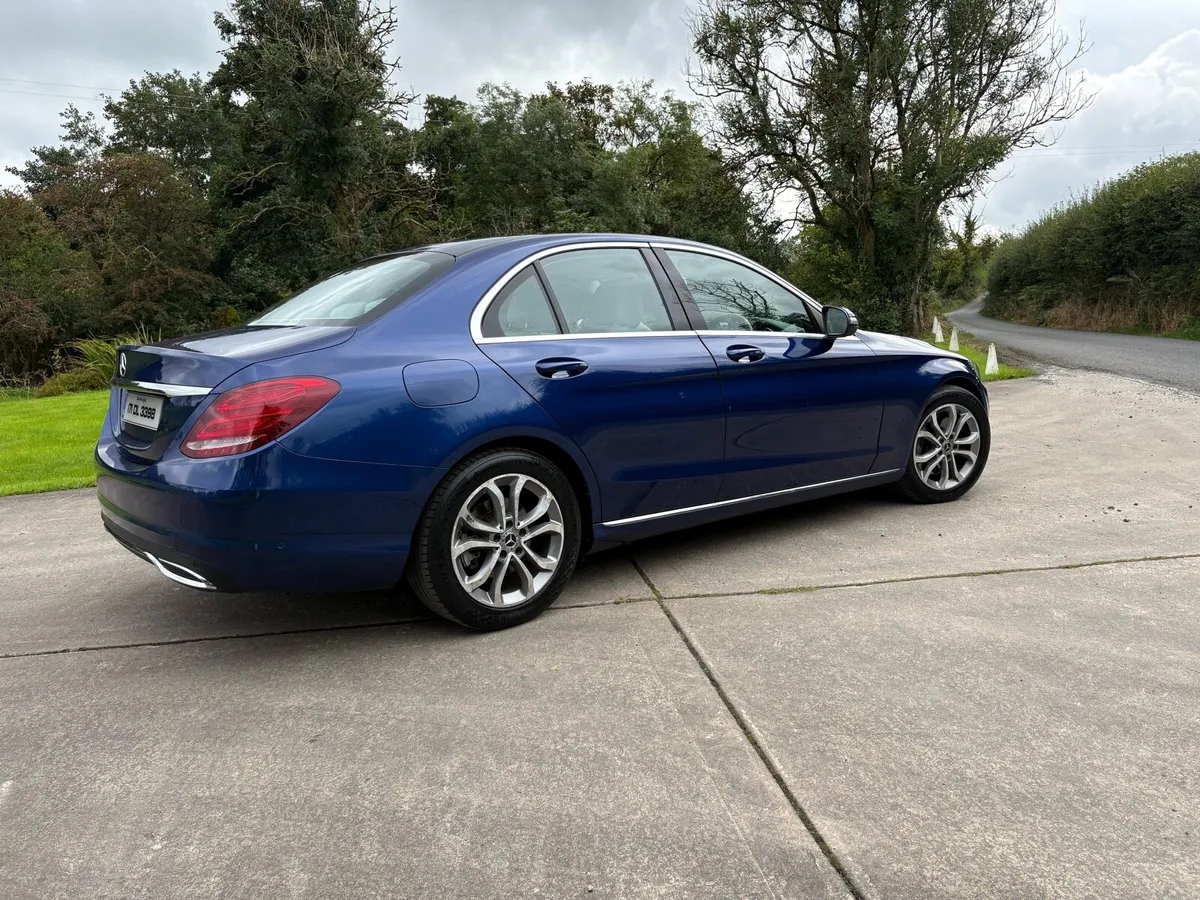 C-Class (C300 SPORT) - Image 4