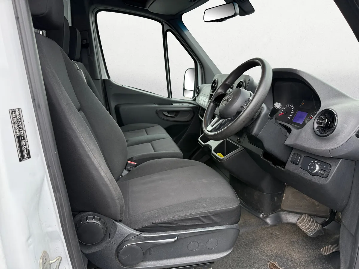 2020 Mercedes-Benz Sprinter Fridge Box Van Auto - Image 4
